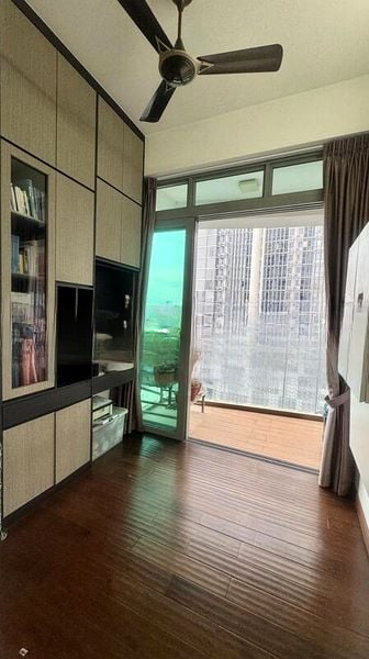 KINGSFORD . HILLVIEW PEAK 4