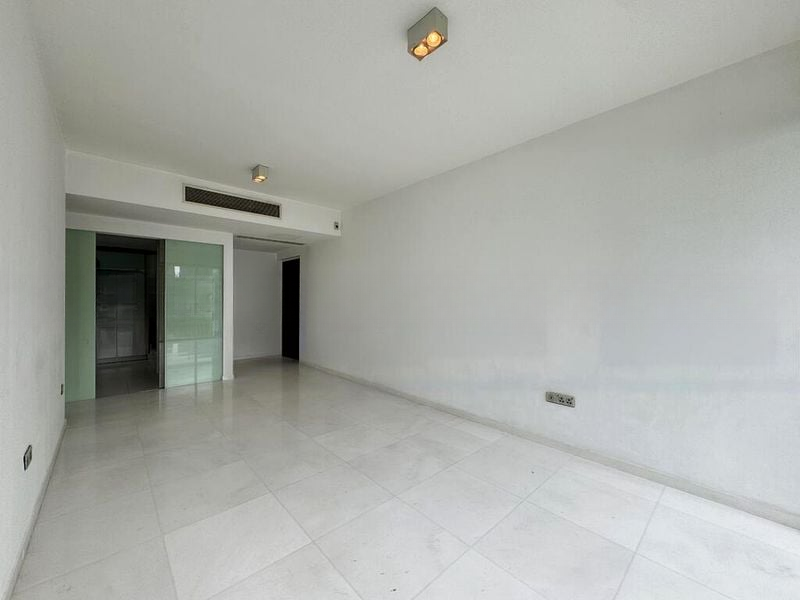 CAIRNHILL RESIDENCES 8