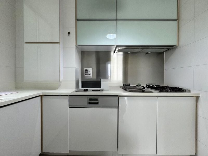 CAIRNHILL RESIDENCES 12