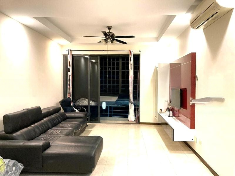 ASTON MANSIONS 7