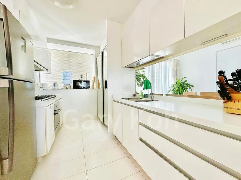 THE REGENCY AT TIONG BAHRU 6