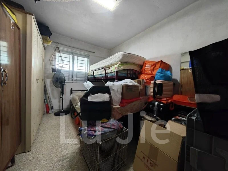 ANG MO KIO AVE 10 10