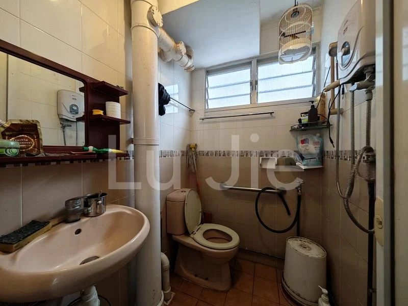 ANG MO KIO AVE 10 14