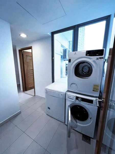 PARK INFINIA AT WEE NAM 2