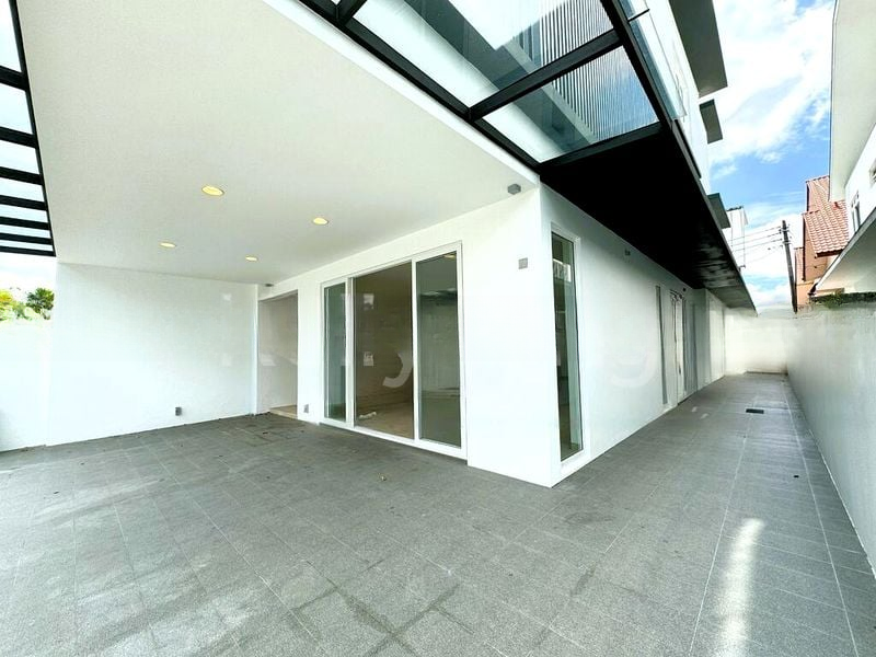 SELETAR HILLS ESTATE 6