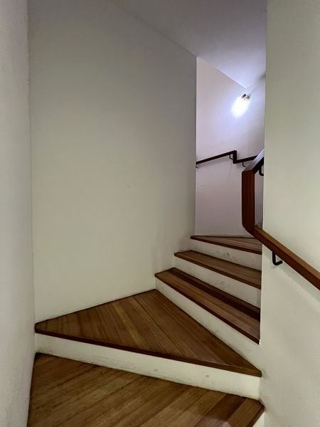 URBAN LOFTS 8