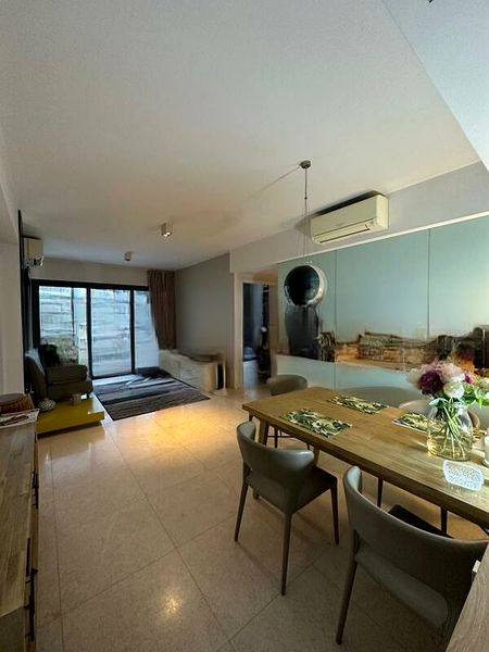 THE LAKEFRONT RESIDENCES 4