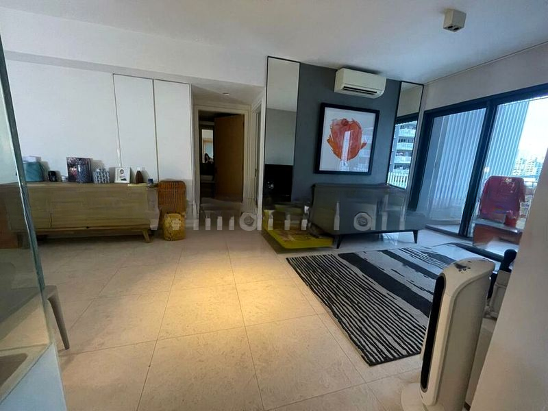 THE LAKEFRONT RESIDENCES 7