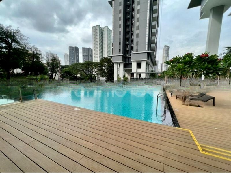 STIRLING RESIDENCES 12