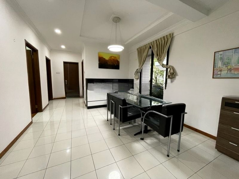 HIGHLAND CONDOMINIUM 4