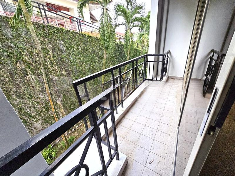 BANYAN CONDOMINIUM 5