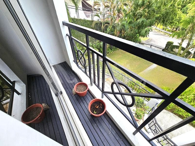BANYAN CONDOMINIUM 6