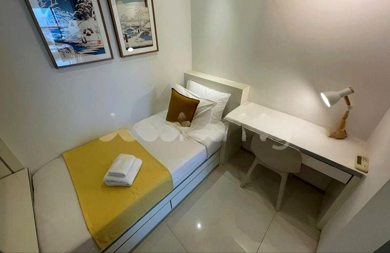 HIGH STREET CENTRE 4