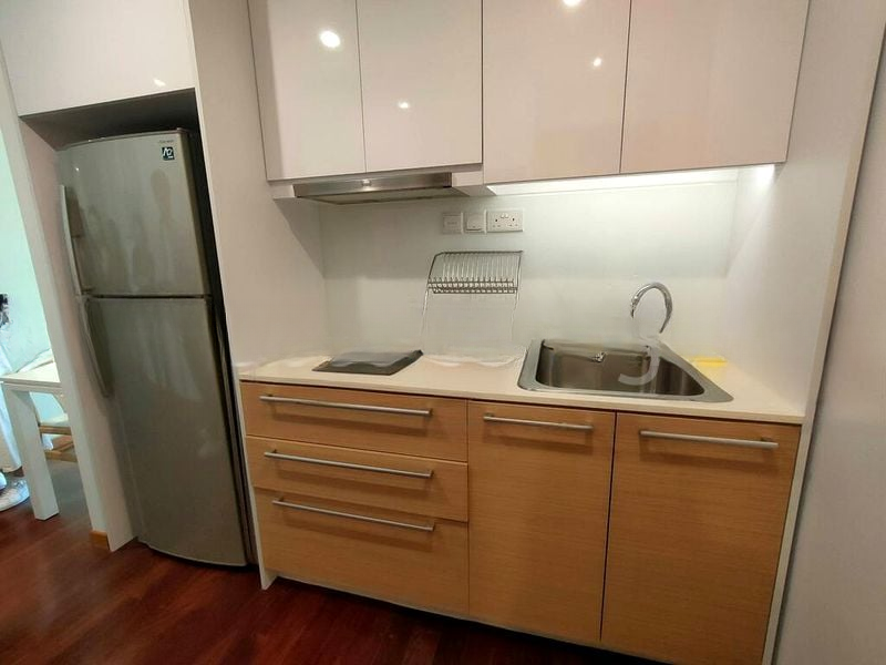 HIGH STREET CENTRE 11