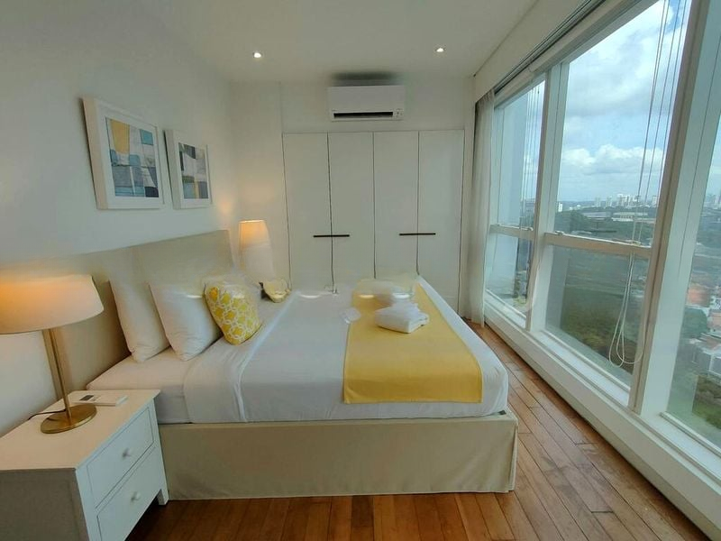 HIGH STREET CENTRE 13