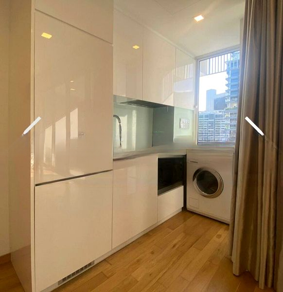 THE PEAK @ CAIRNHILL II 3