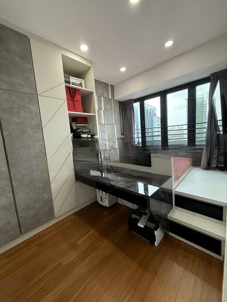 368 THOMSON 11