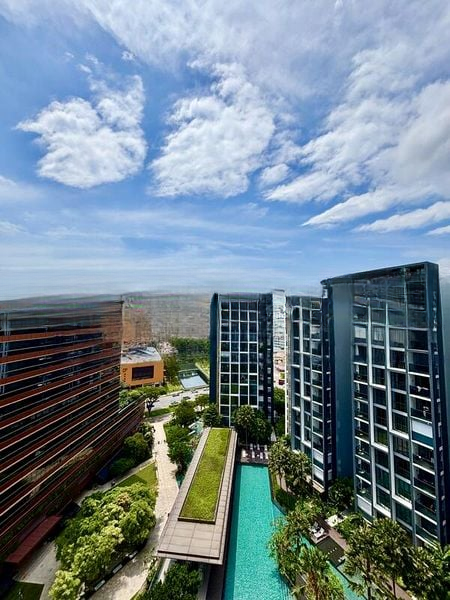 PARK PLACE RESIDENCES AT PLQ 10