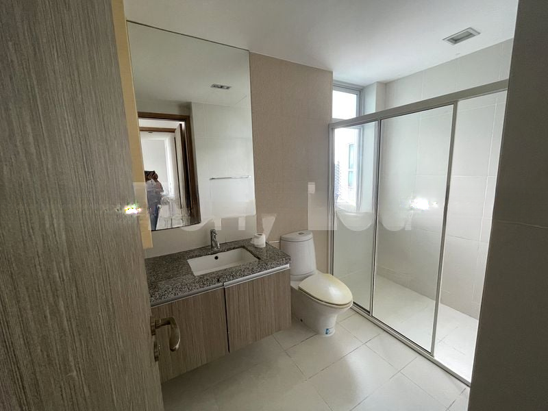 THE METROPOLITAN CONDOMINIUM 5