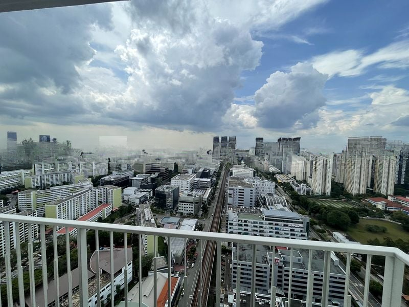 THE METROPOLITAN CONDOMINIUM 9