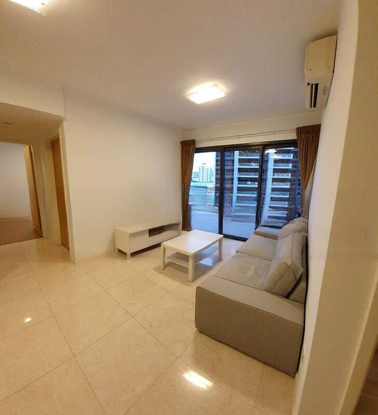 THE LAKEFRONT RESIDENCES 6