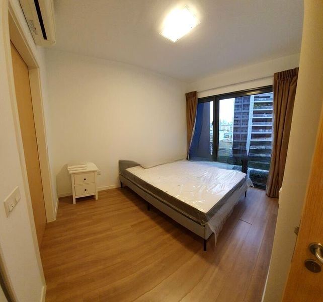 THE LAKEFRONT RESIDENCES 2