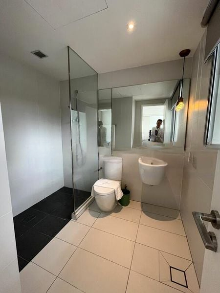 LOTUS AT PAYA LEBAR (EAST WING) 3