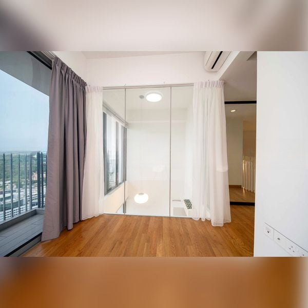 SPOTTISWOODE SUITES 8