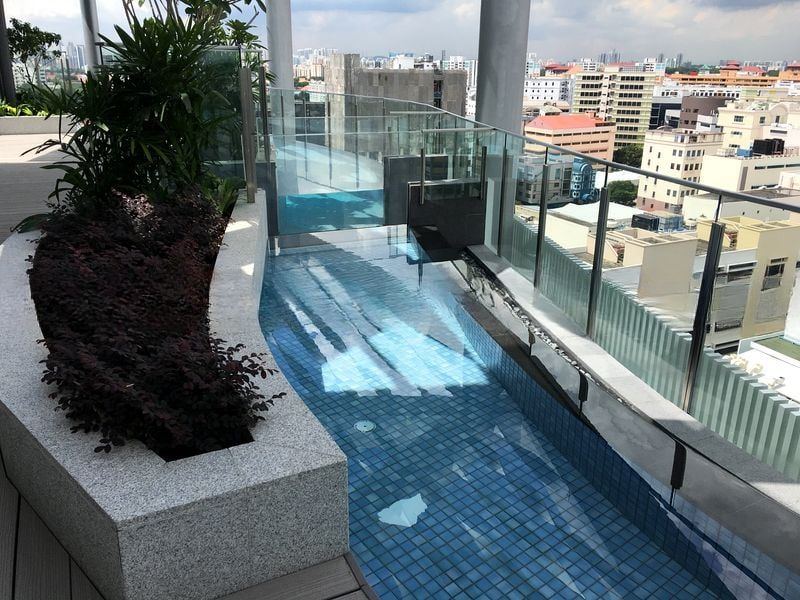 SKY GREEN 10