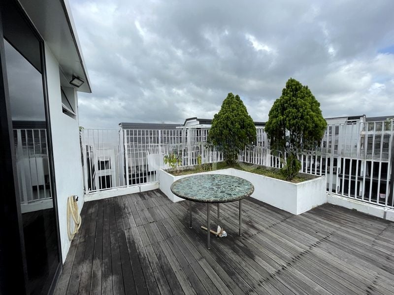 VILLAGE @ PASIR PANJANG 11