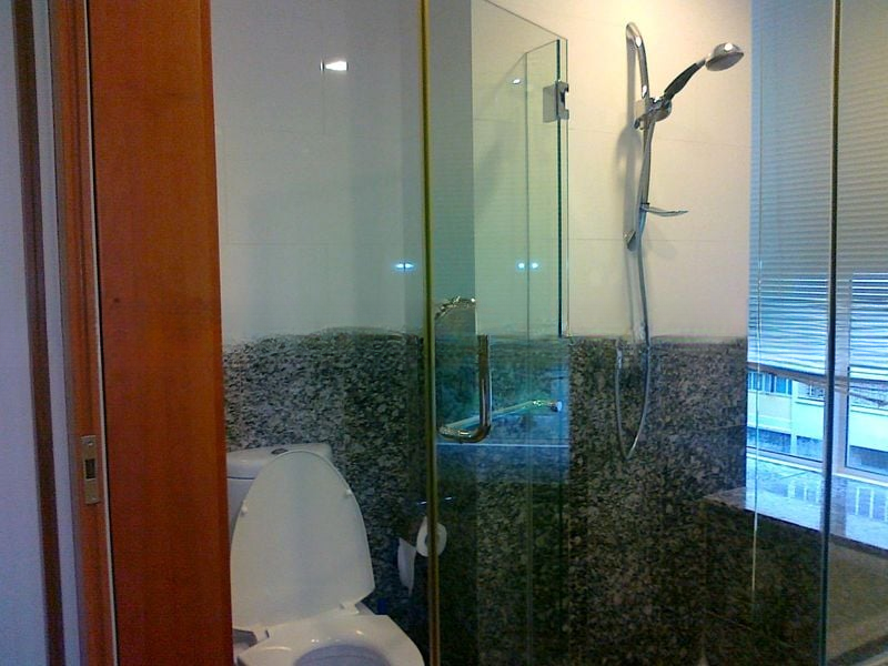CLYDES RESIDENCE 12
