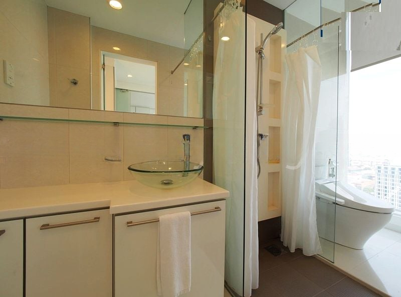 HIGH STREET CENTRE 7