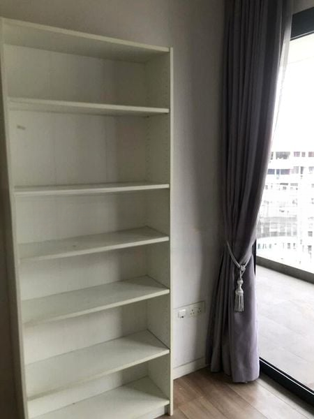 THE LAKEFRONT RESIDENCES 2