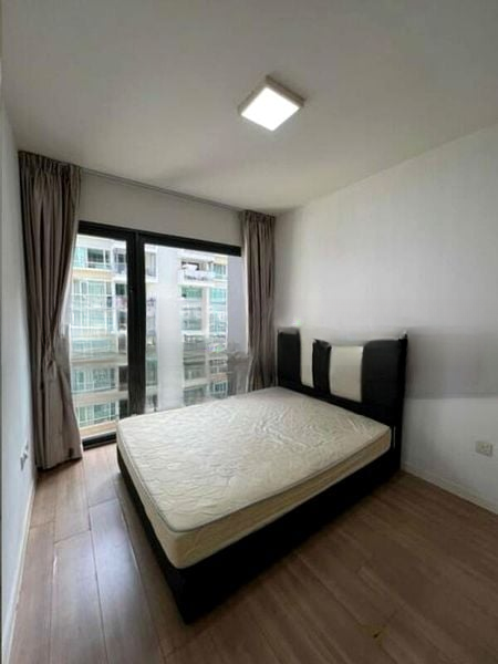 THE LAKEFRONT RESIDENCES 8