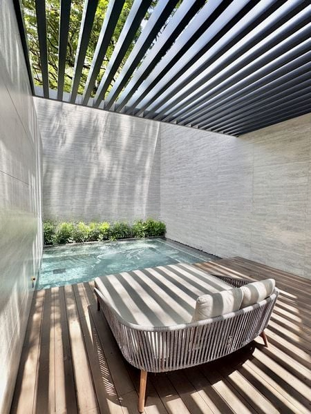 IRWELL HILL RESIDENCES 13