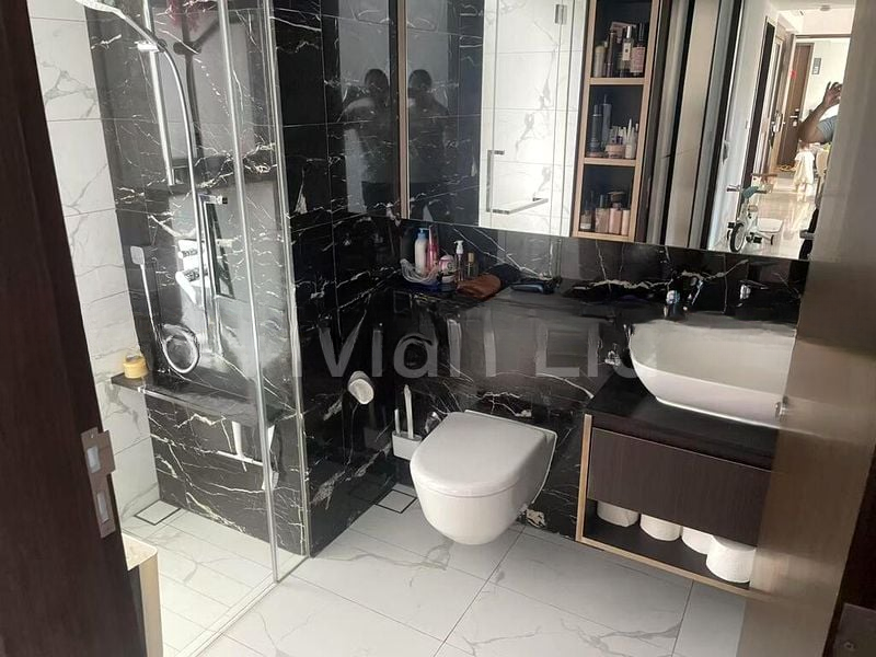WILSHIRE RESIDENCES 6