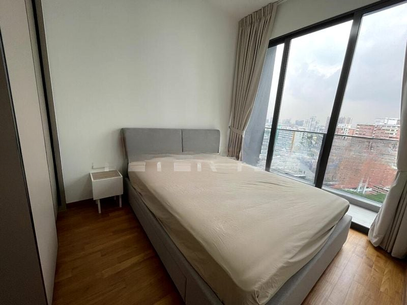 STIRLING RESIDENCES 5