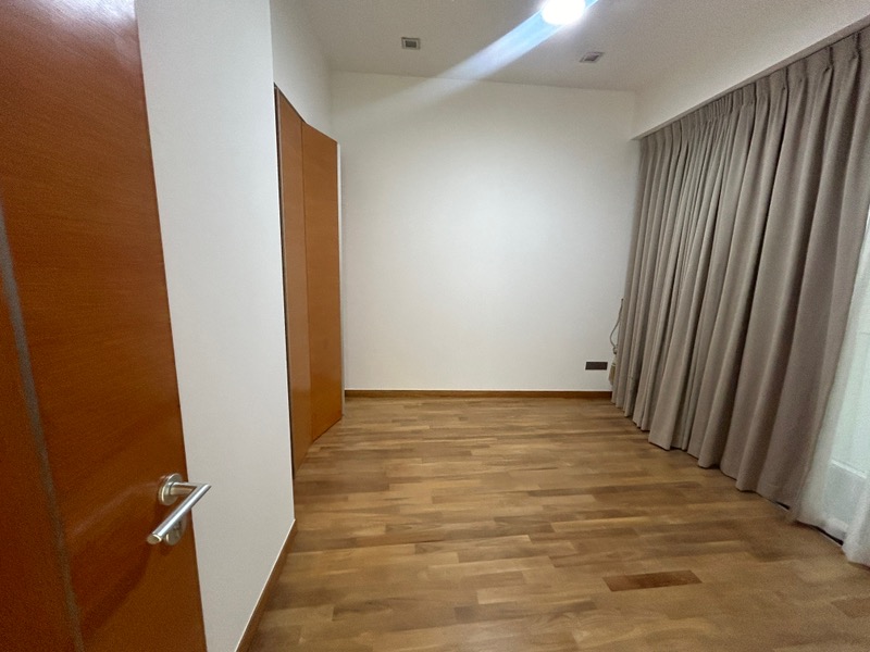 THE OCEANFRONT @ SENTOSA COVE 12