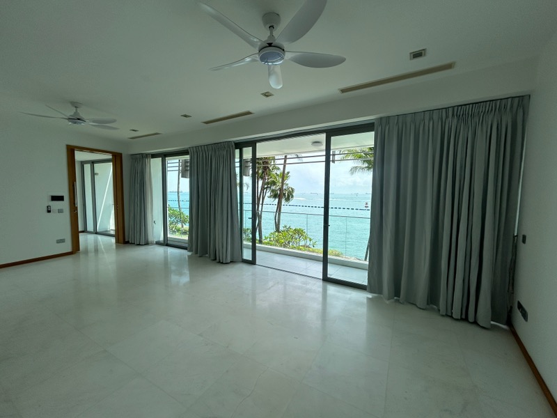 THE OCEANFRONT @ SENTOSA COVE 17