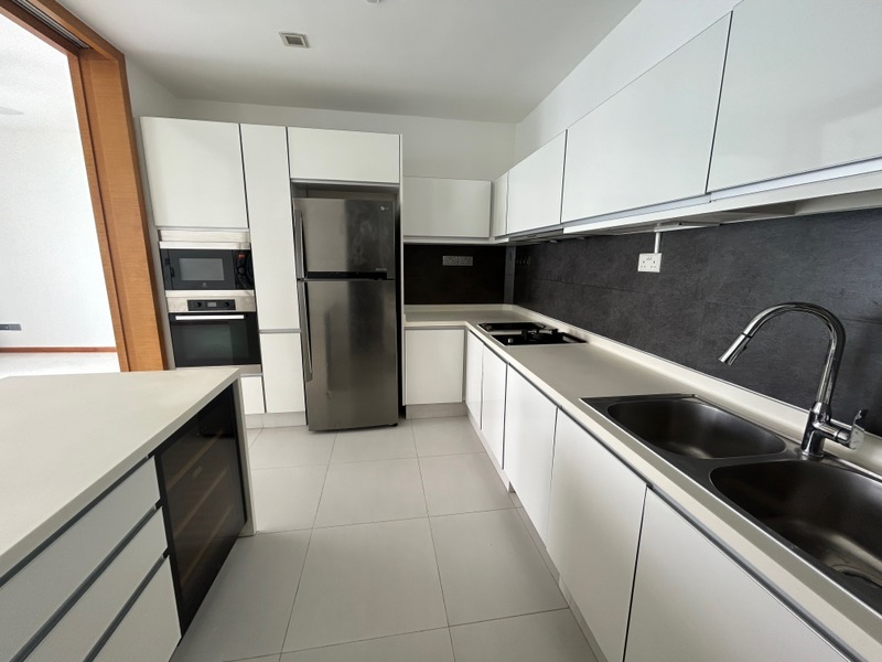 THE OCEANFRONT @ SENTOSA COVE 18