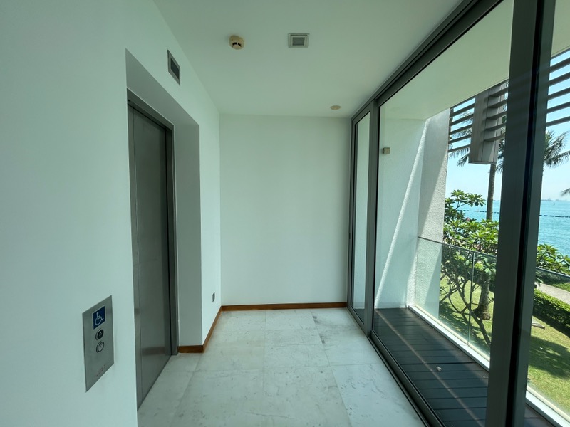 THE OCEANFRONT @ SENTOSA COVE 22