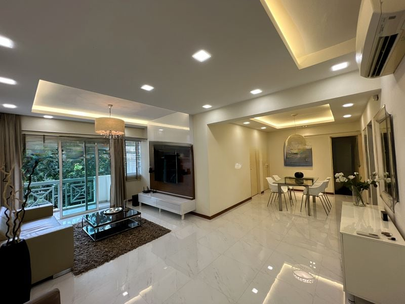 WEST BAY CONDOMINIUM 5