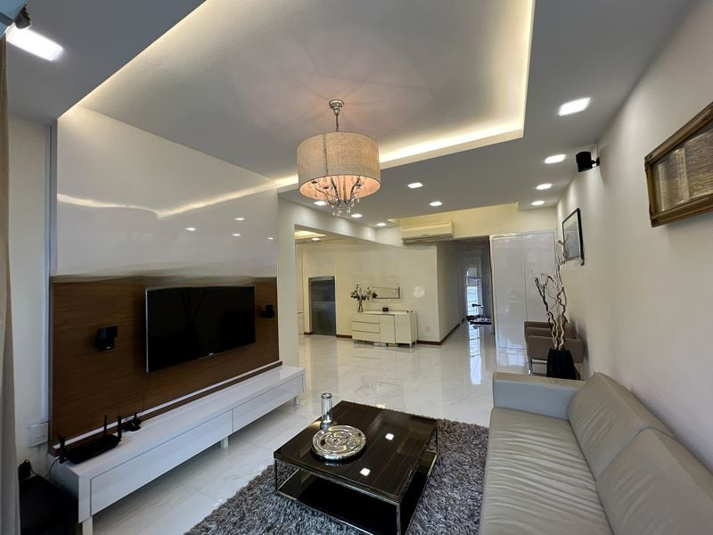 WEST BAY CONDOMINIUM 6