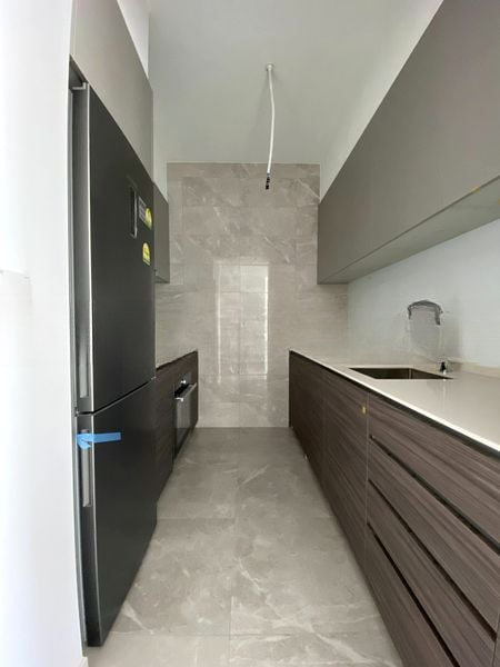 STIRLING RESIDENCES 4