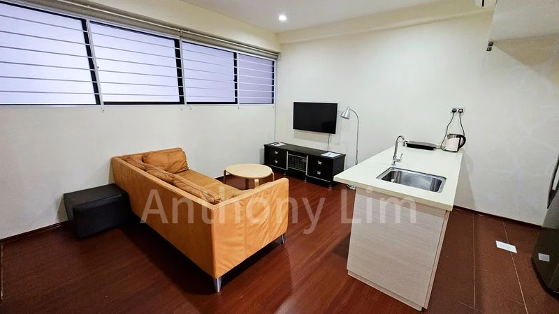 INTERNATIONAL PLAZA 3