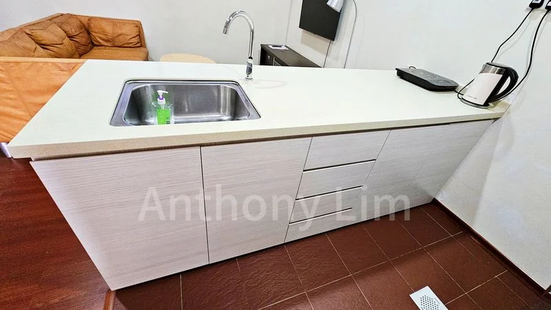 INTERNATIONAL PLAZA 9