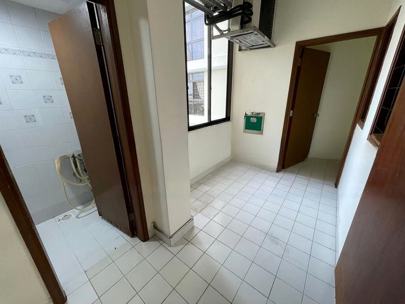CASHEW HEIGHTS CONDOMINIUM 4