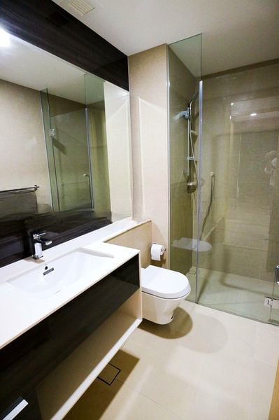 COMMONWEALTH TOWERS 5