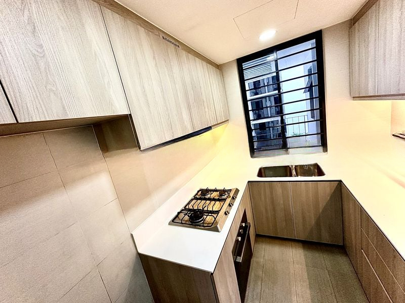 WESTWOOD RESIDENCES 10