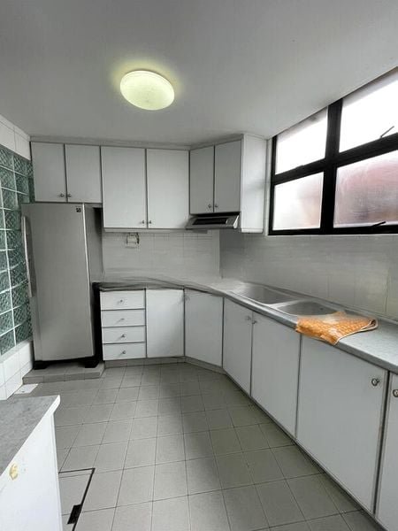 THOMSON GARDEN ESTATE 7